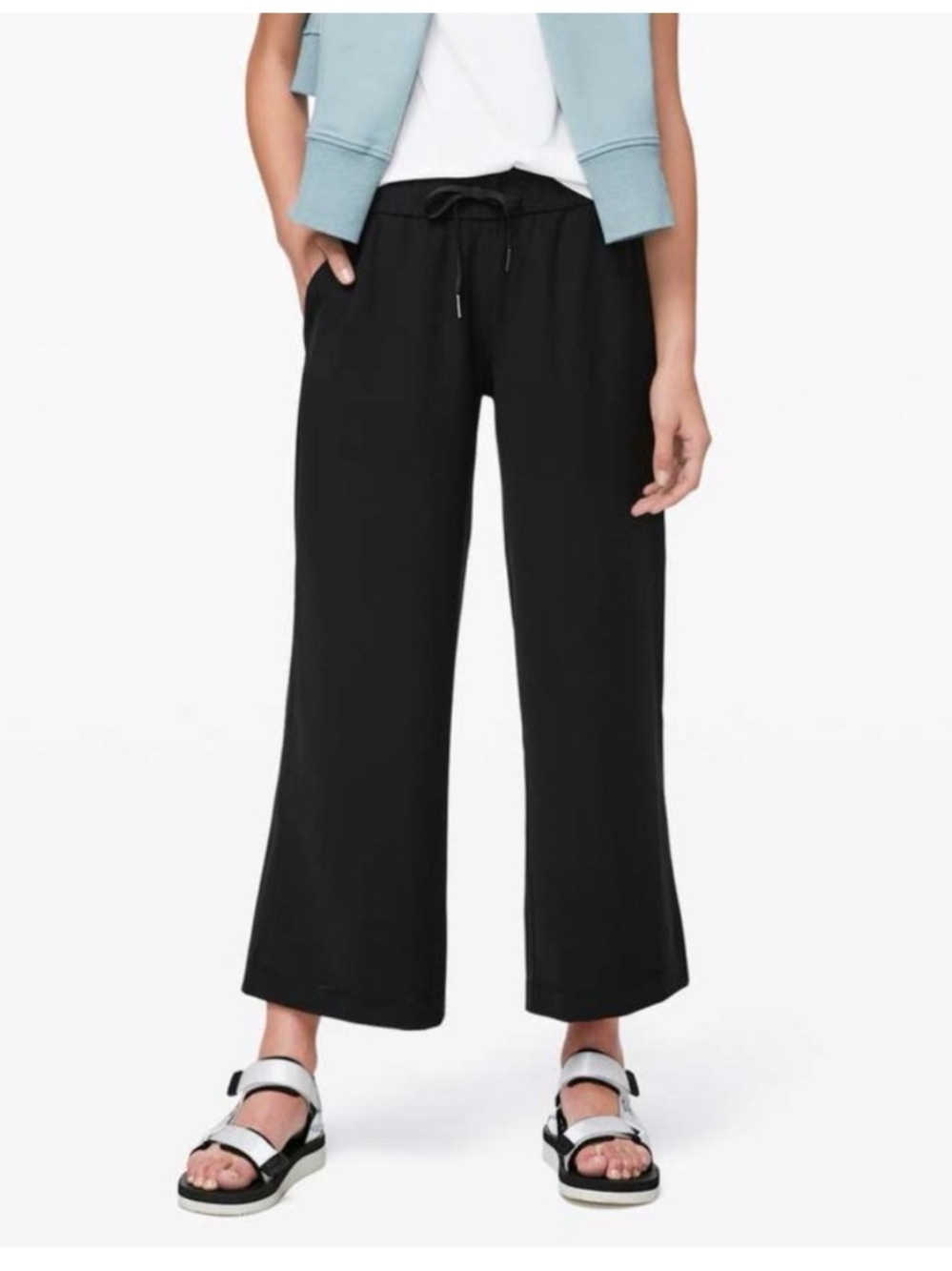 Lululemon On The Fly Black Wide-Leg 7/8 Woven Pants | Size 4